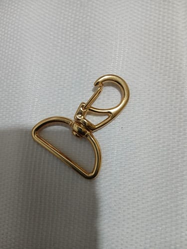 Customer photo review of MOSQUETAO ZAMAK 1166/30MM VERNIZ CATAFORÉTICO DOURADO 10 PEÇAS