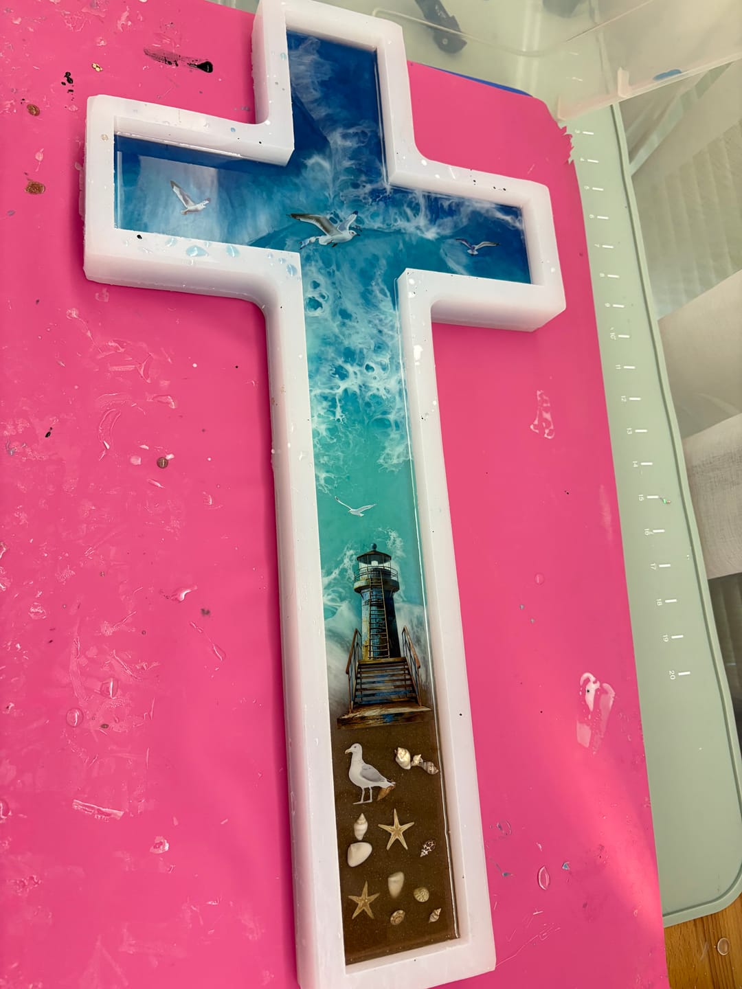 Customer photo review of 20x10x1" Cross Silicone Mold For Epoxy Resin - Large Cross Mold