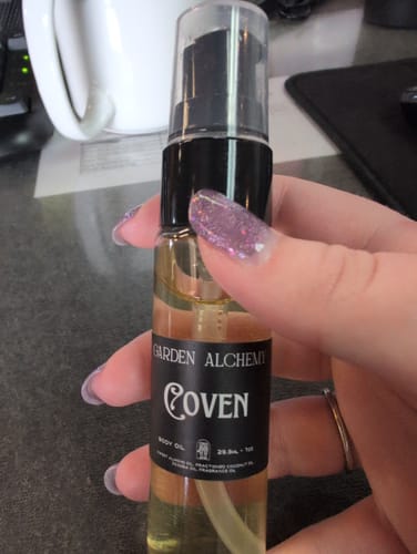 Customer photo review of 1OZ SAMPLE BODY OIL