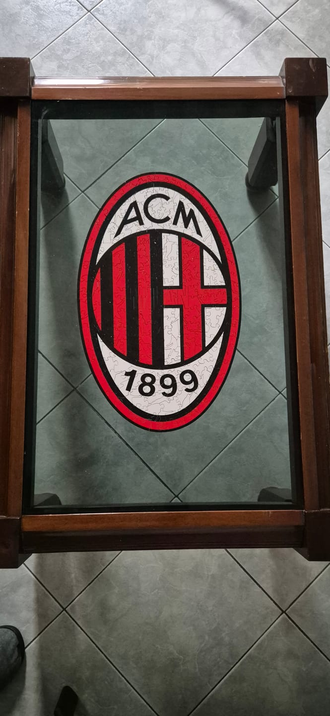 Customer photo review of Logo Milan® - Puzzle di Legno