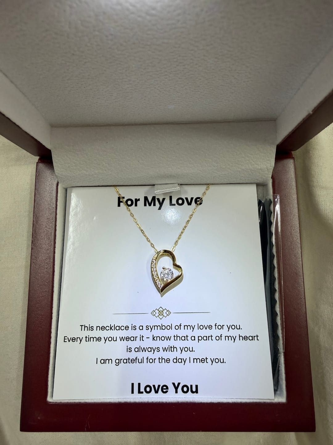 Customer photo review of מתנה לאישה - שרשרת לאישה עם ברכה והקדשה מרגשת