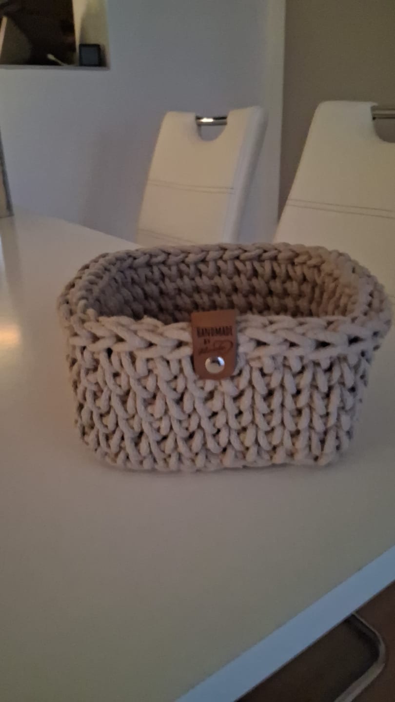 Customer photo review of Kunstleder-Labels mit Chicago Screws - Personalisierte Labels