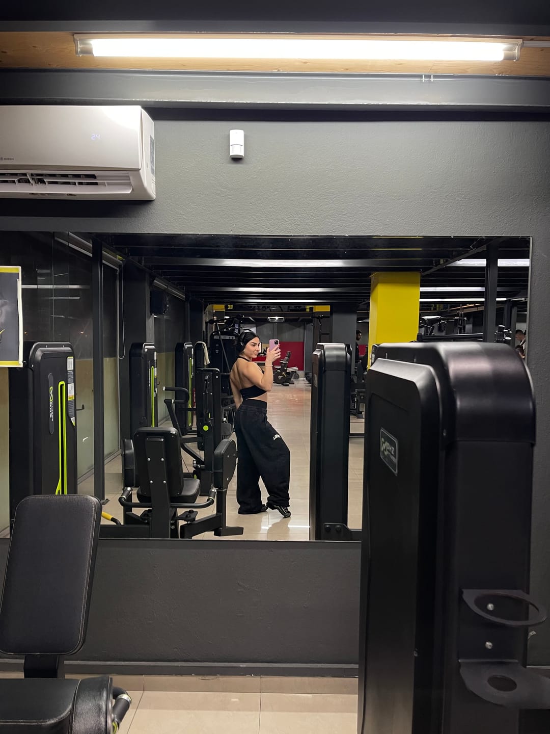 Customer photo review of 2088 - New Wave Baggy Sweats