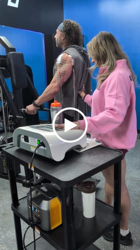 Customer video review of Smile Handle