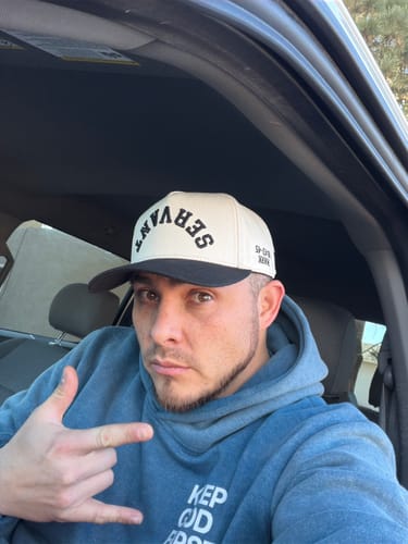 Customer photo review of [🚨PRE-ORDER - SHIPS JANUARY 16TH🚨] ‘SERVANT’ Premium SnapBack - Cream/Black