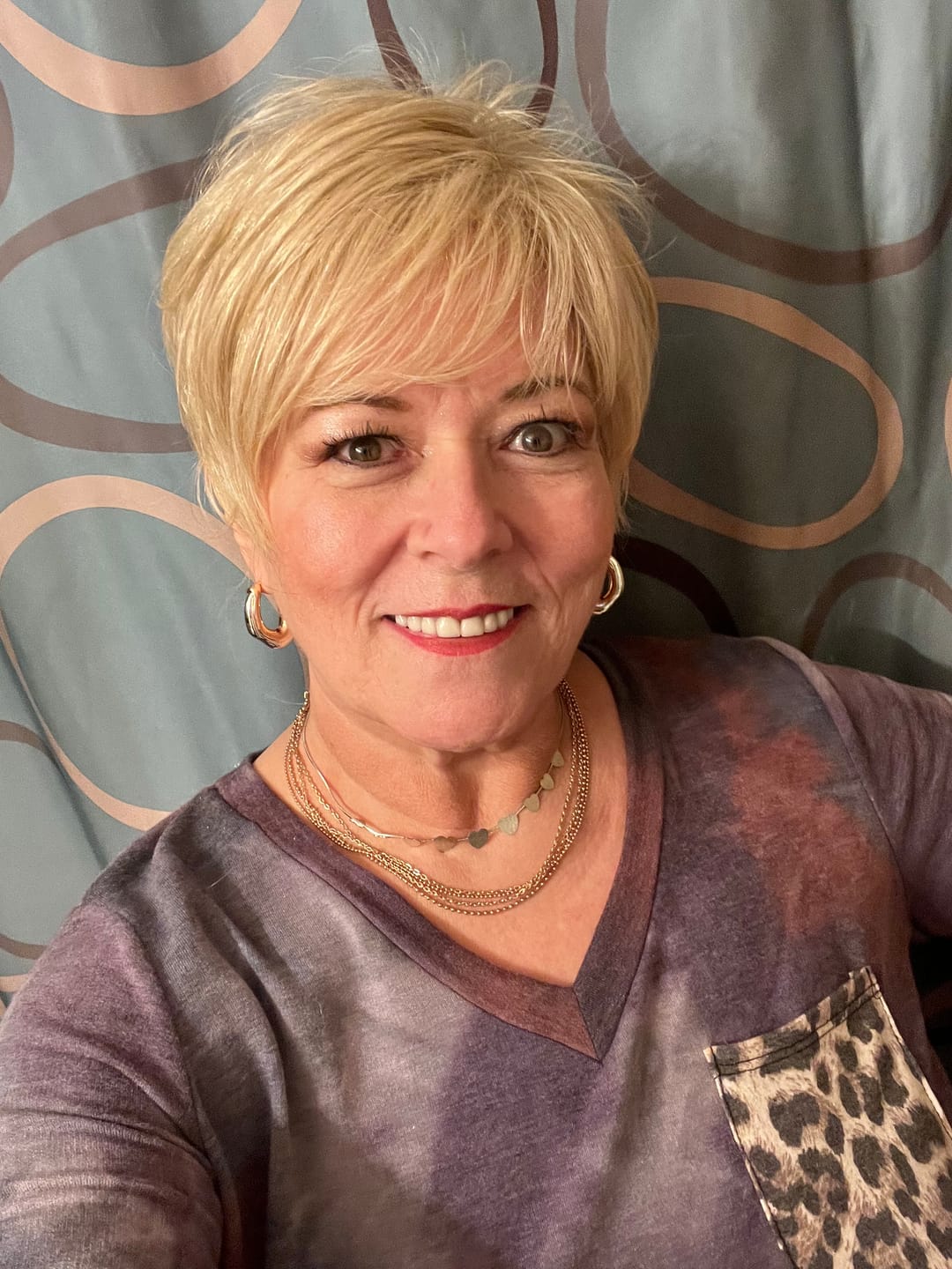 Customer photo review of HOMETOWN HERO - Champagne Blonde (No Root)*