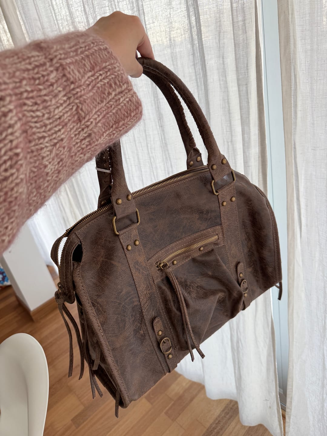 Customer photo review of It girl bag taupe