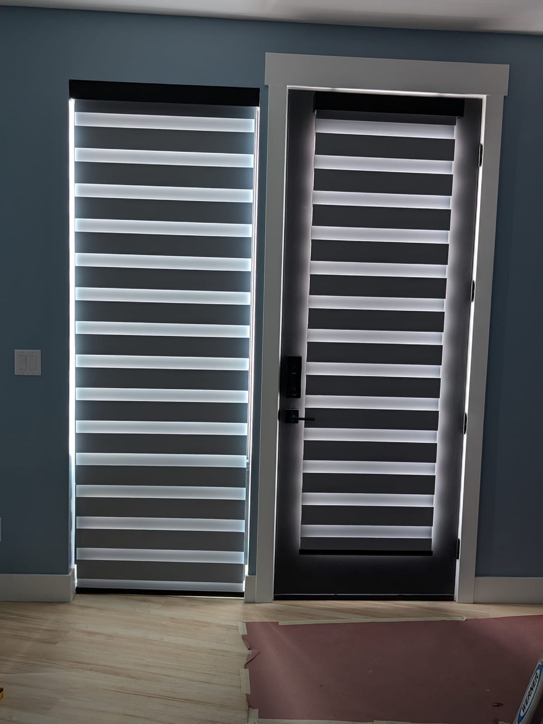 Customer photo review of SmartWings Motorized Zebra Shades 100% Blackout 95mm Chloris