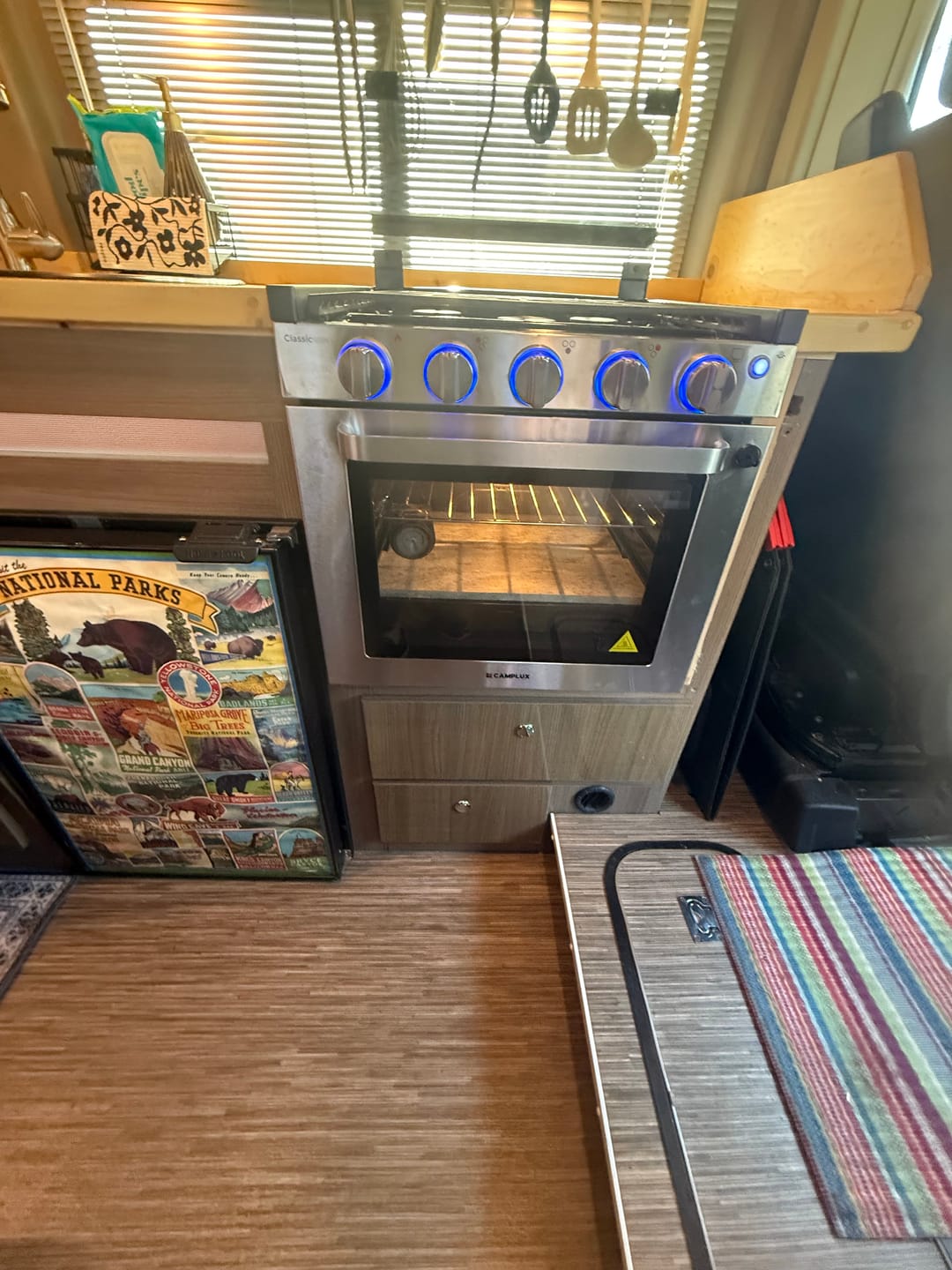 Customer photo review of Camplux RV Stove Gas Range Oven w/ 3 Burners Cooktop 21 Inches CLASSIC