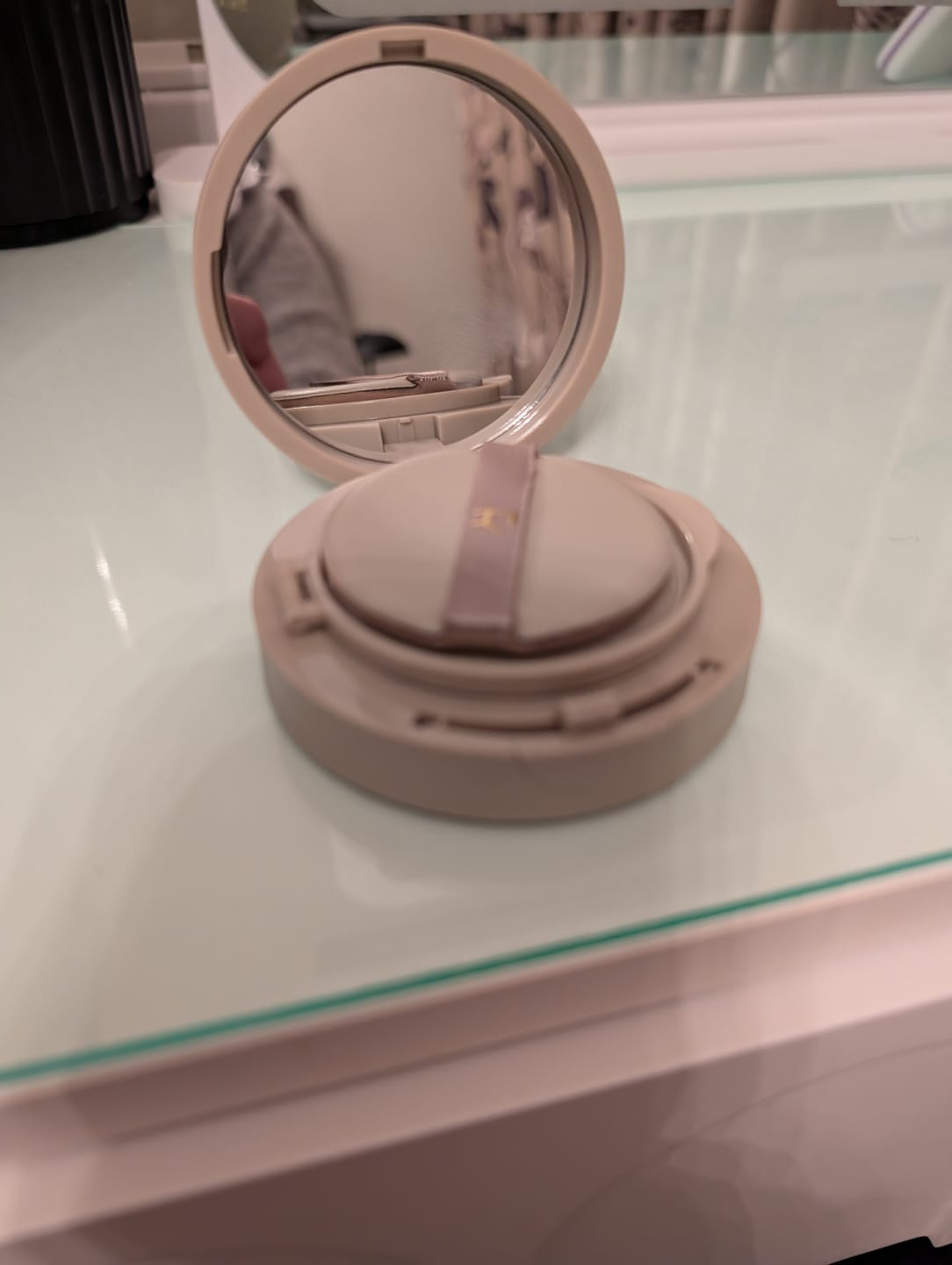 Customer photo review of Satin Skin Tinted Touch.