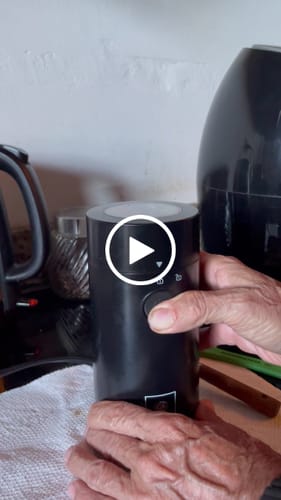 Customer video review of Molino para Café
