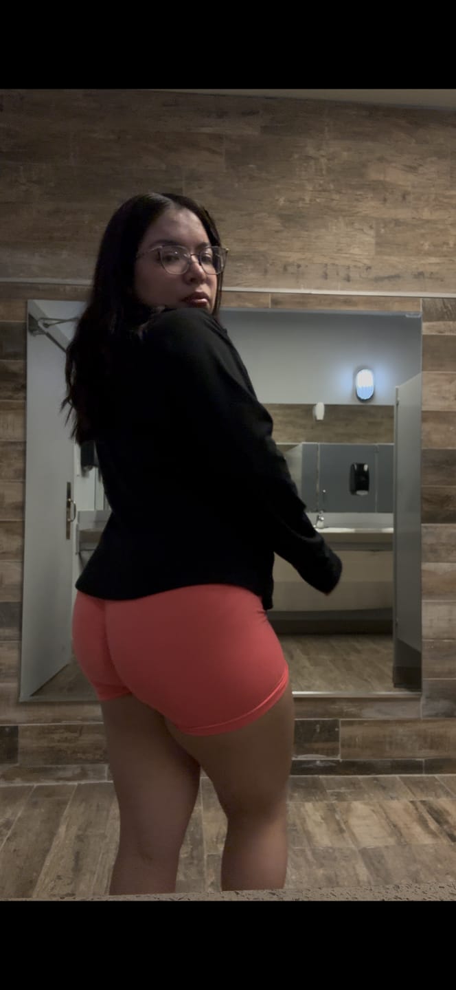 Customer photo review of W164 Core Luxe Shorts