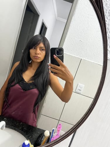 Customer photo review of Peruca Lauane Castanho Escuro com Franja (Premium)