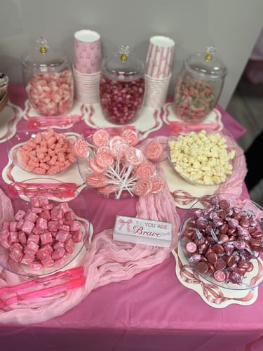 Customer photo review of White Strawberry Banana Gummy Bears - 1LB