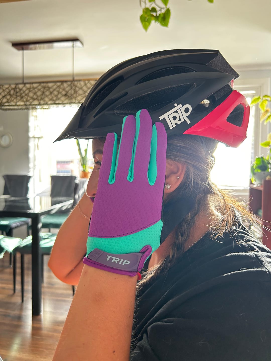 Customer photo review of GUANTE LARGO TRIP PURPLE/BLUE