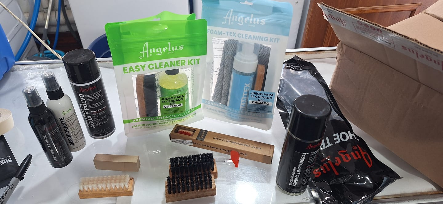 Customer photo review of CURSO EN LÍNEA DE LIMPIEZA PROFESIONAL DE TENIS PLUS