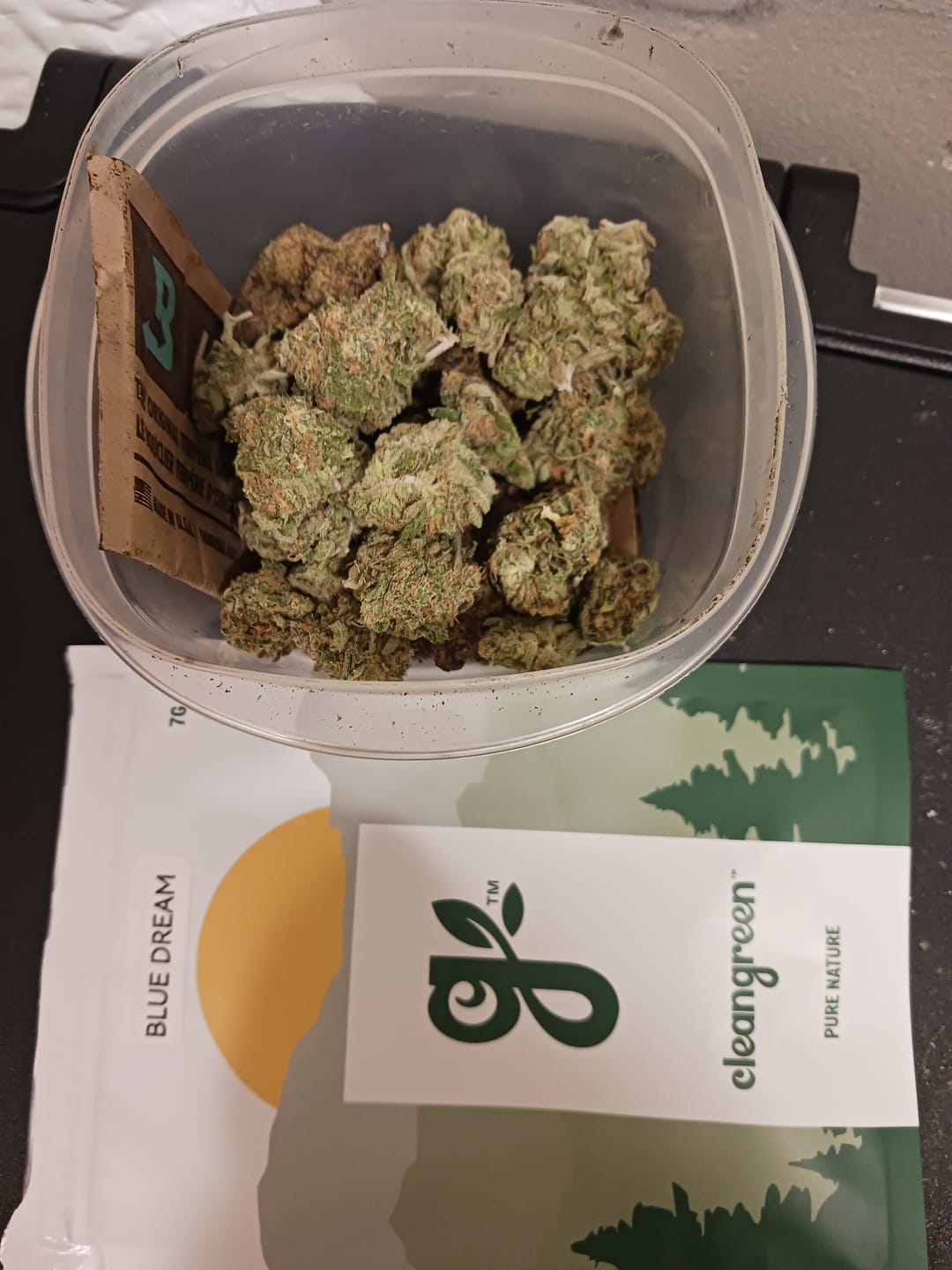 Customer photo review of Blue Dream Pre Roll 1 Gram - 6ct.