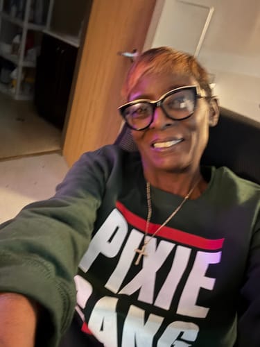 Customer photo review of Pixie, Lipstick, & Sneakers Sweatshirt (Green)