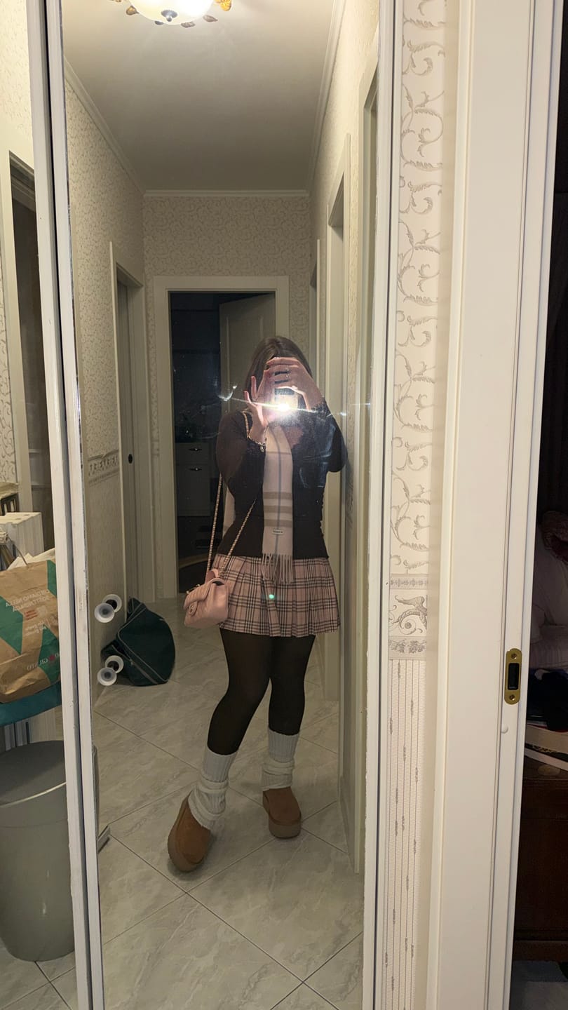 Customer photo review of Girly Plaid Pleated High Rise Skirt (Pink)