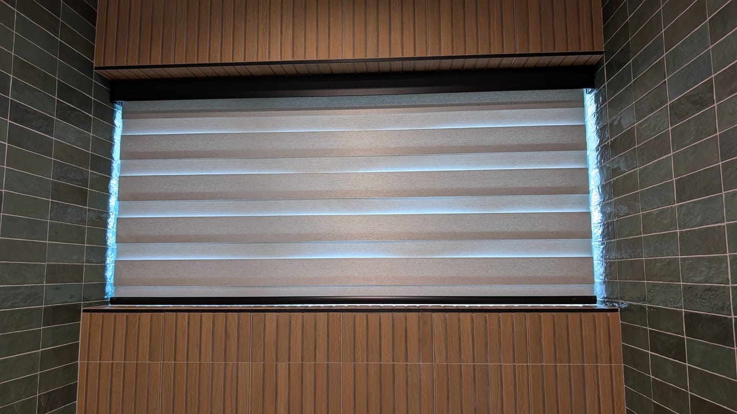 Customer photo review of SmartWings Motorized Zebra Shades 85% Blackout 95mm Ingrid