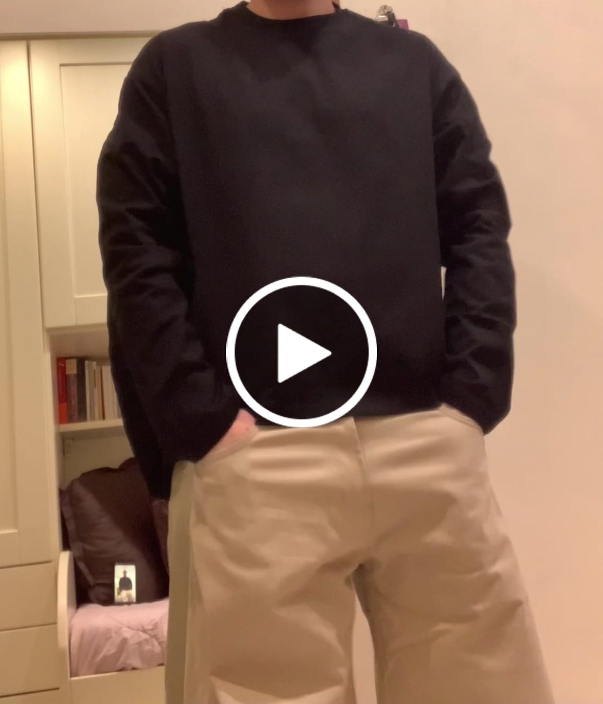 Customer video review of Longsleeve Cropped Blanks 220GSM Black