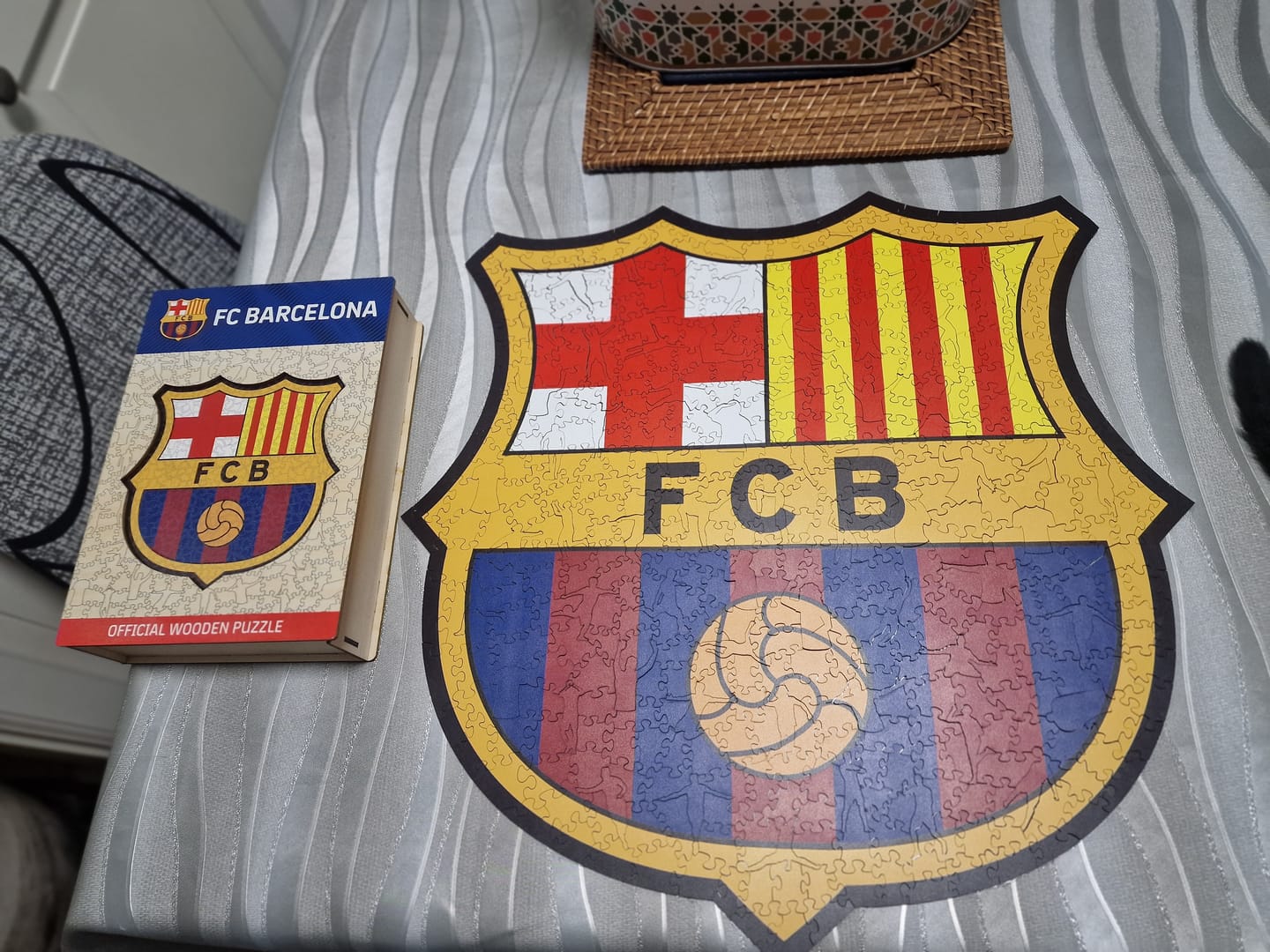 Customer photo review of FC Barcelona® Logo - Puzzle de Madera
