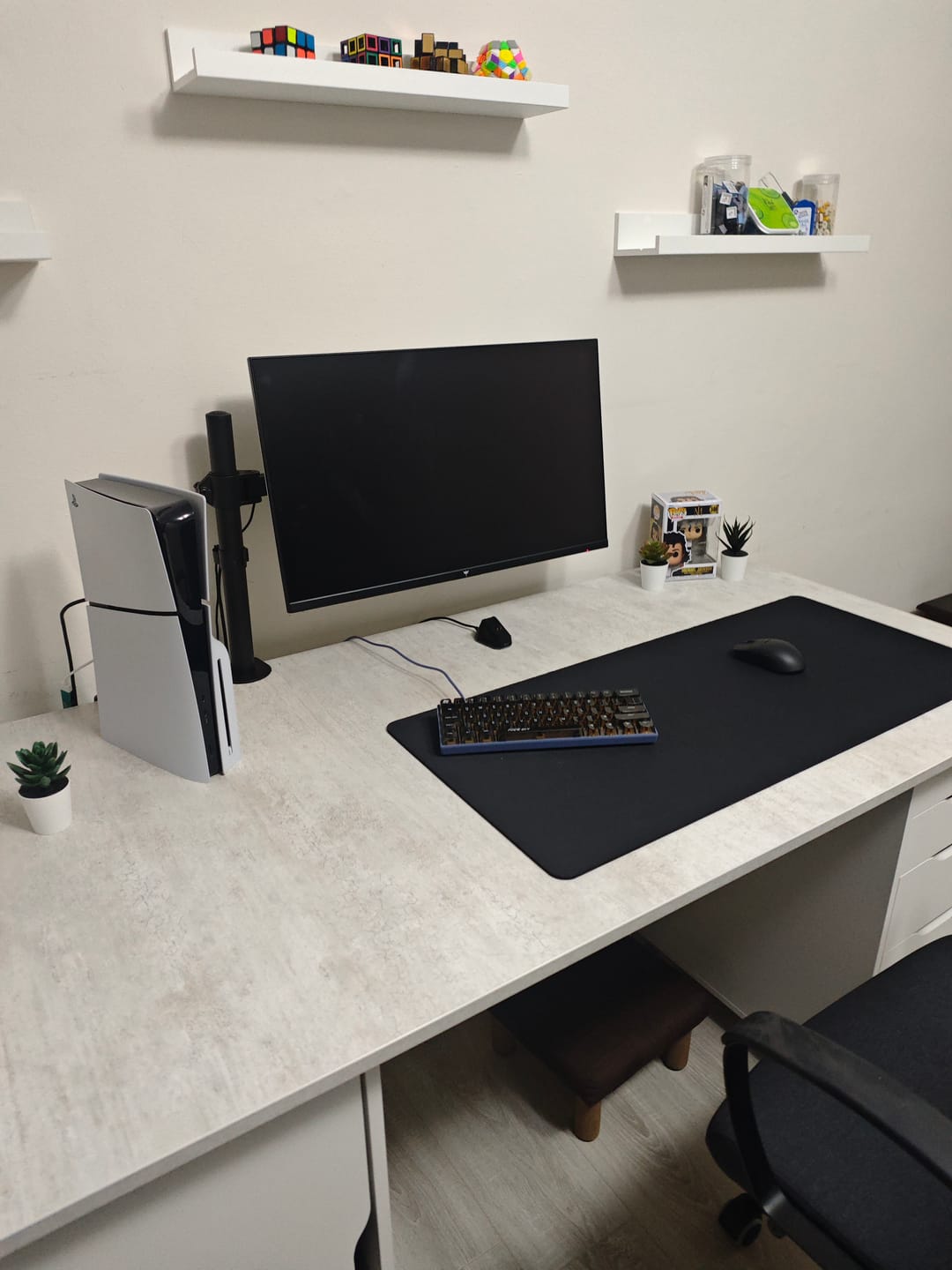 Customer photo review of KTC H27E6 Gaming Monitor