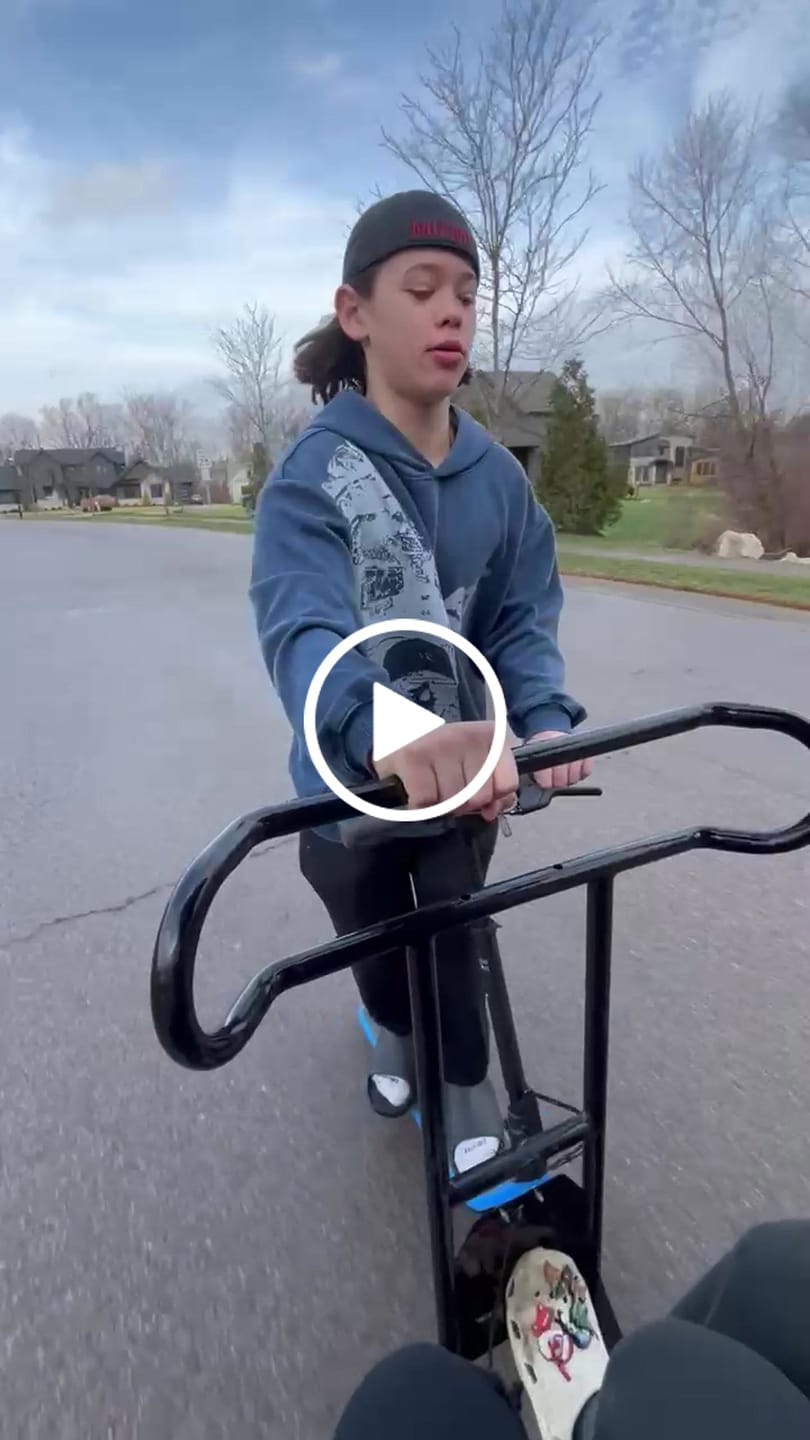 Customer video review of THE BLAST HOODIE