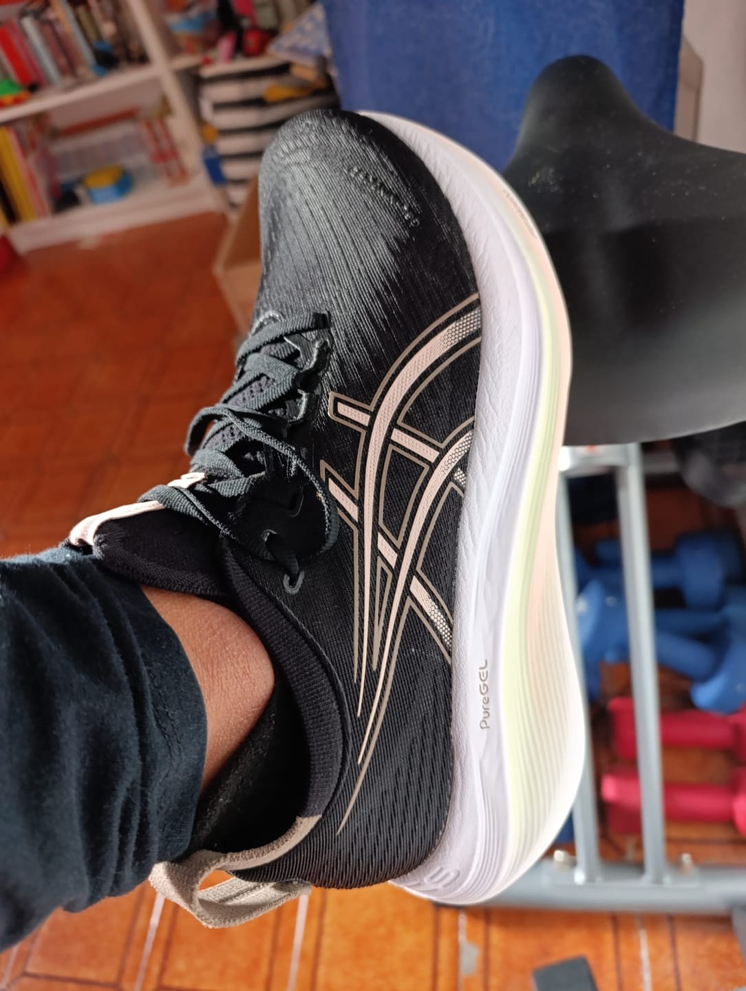 Customer photo review of GEL NIMBUS 27 W