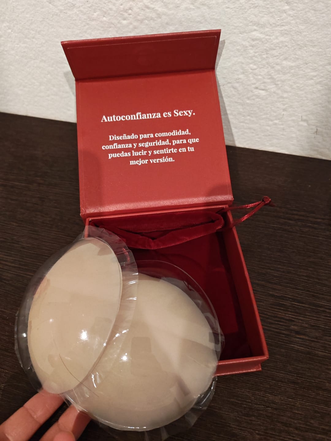 Customer photo review of Pezoneras Círculos con Adhesivo