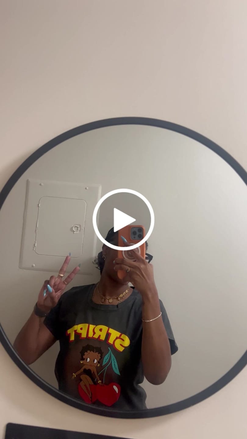 Customer video review of BETTY BOOP VINTAGE TEE
