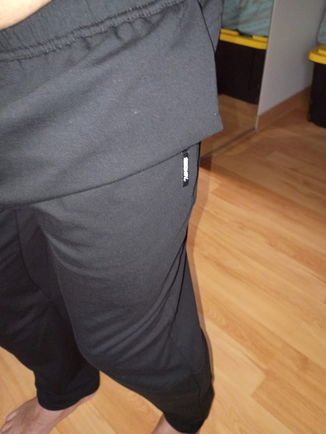 Customer photo review of 80Eighty® Noir Perform Pant