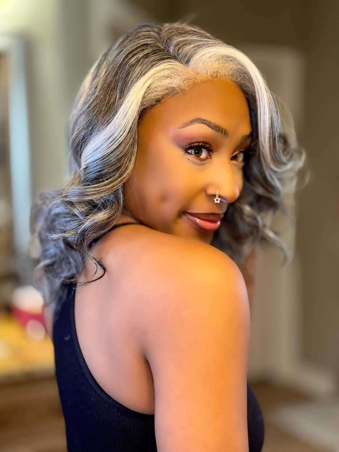 Customer photo review of Luvwin 5X5 Salt & Pepper More Salt Highlight Front Glueless Wave Wig