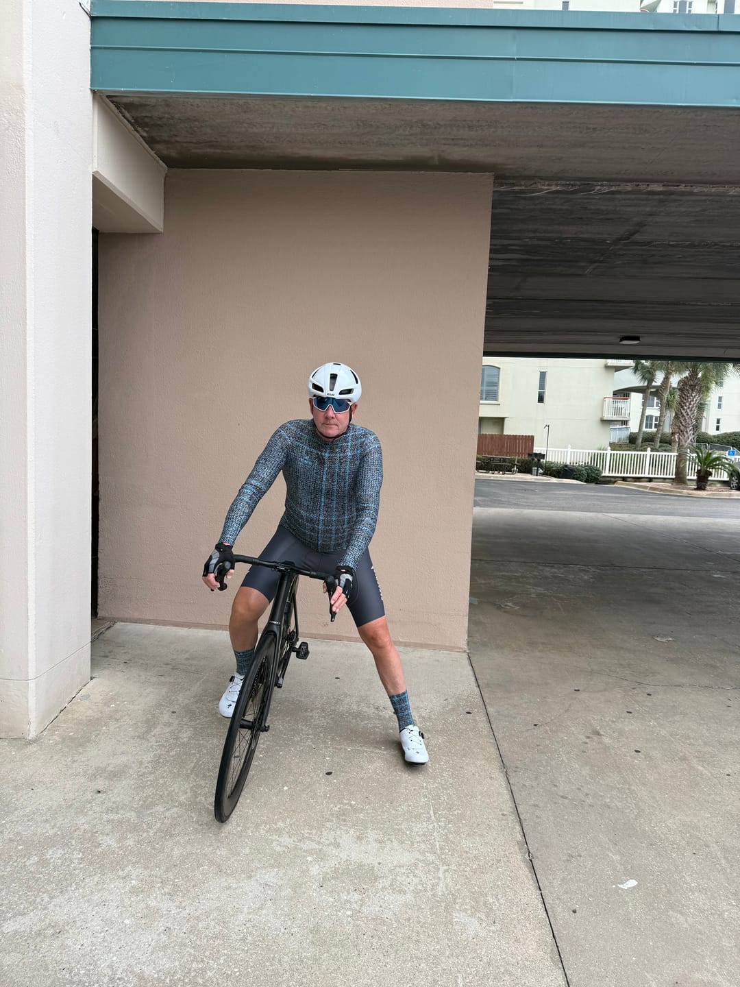 Customer photo review of Men's WT 2ND SKIN Bib Short - DARK GREY w/Panache Logo