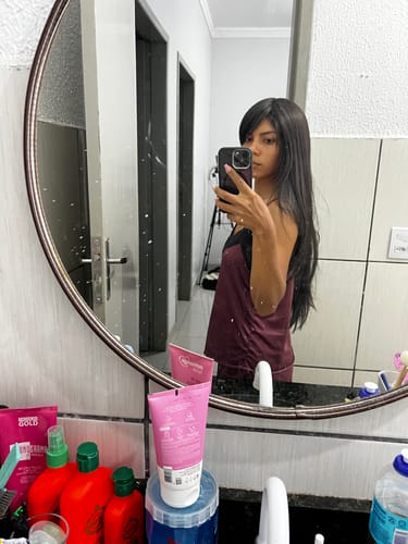 Customer photo review of Peruca Lauane Castanho Escuro com Franja (Premium)