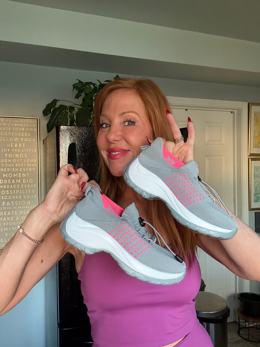 Customer photo review of Ortho Stretch Cushion Shoes Women - Black / Purple