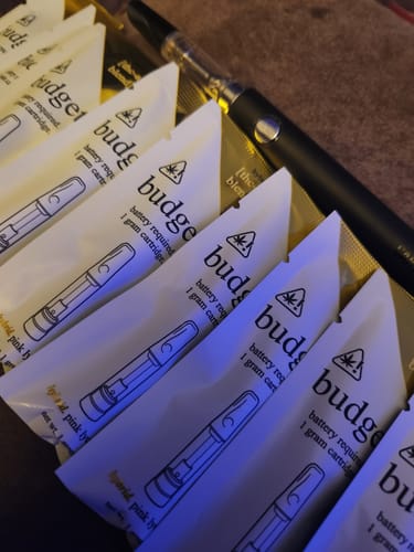 Customer photo review of 1 Gram THCA Blend Vape Cartridge | Pink Lychee - Hybrid