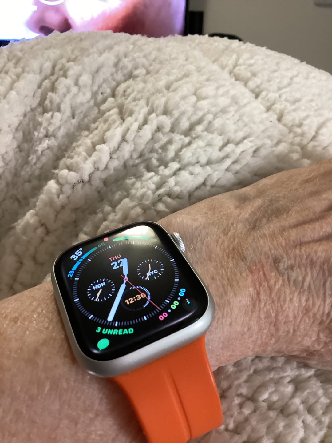 Customer photo review of FlexiFit™ Magnetic Band for Apple Watch - BUY 1 GET 1 FREE!