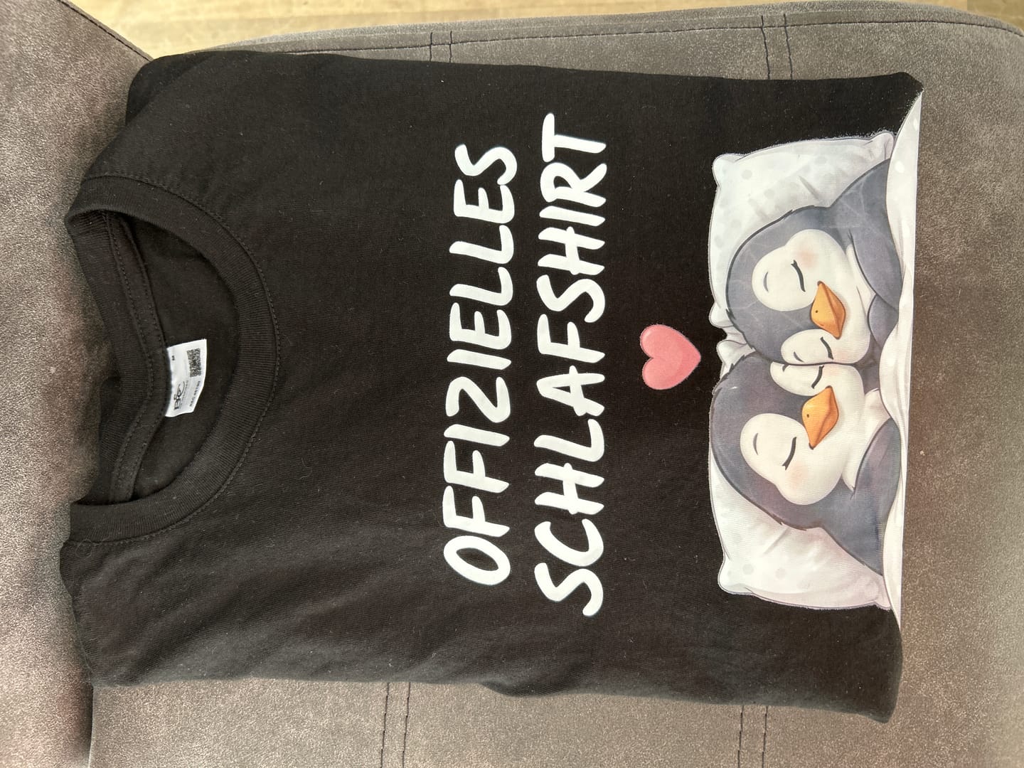 Customer photo review of Personalisiertes Schlafshirt für Paare – Euer persönliches Kuschelshirt mit Namen