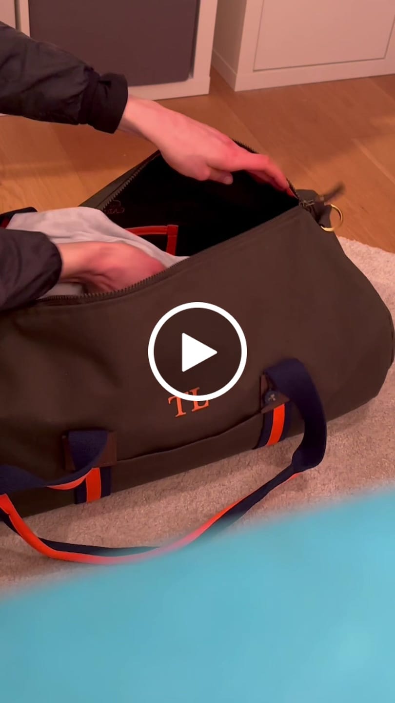 Customer video review of Dufflebag STRIPES KHAKI mit navy& neonorange