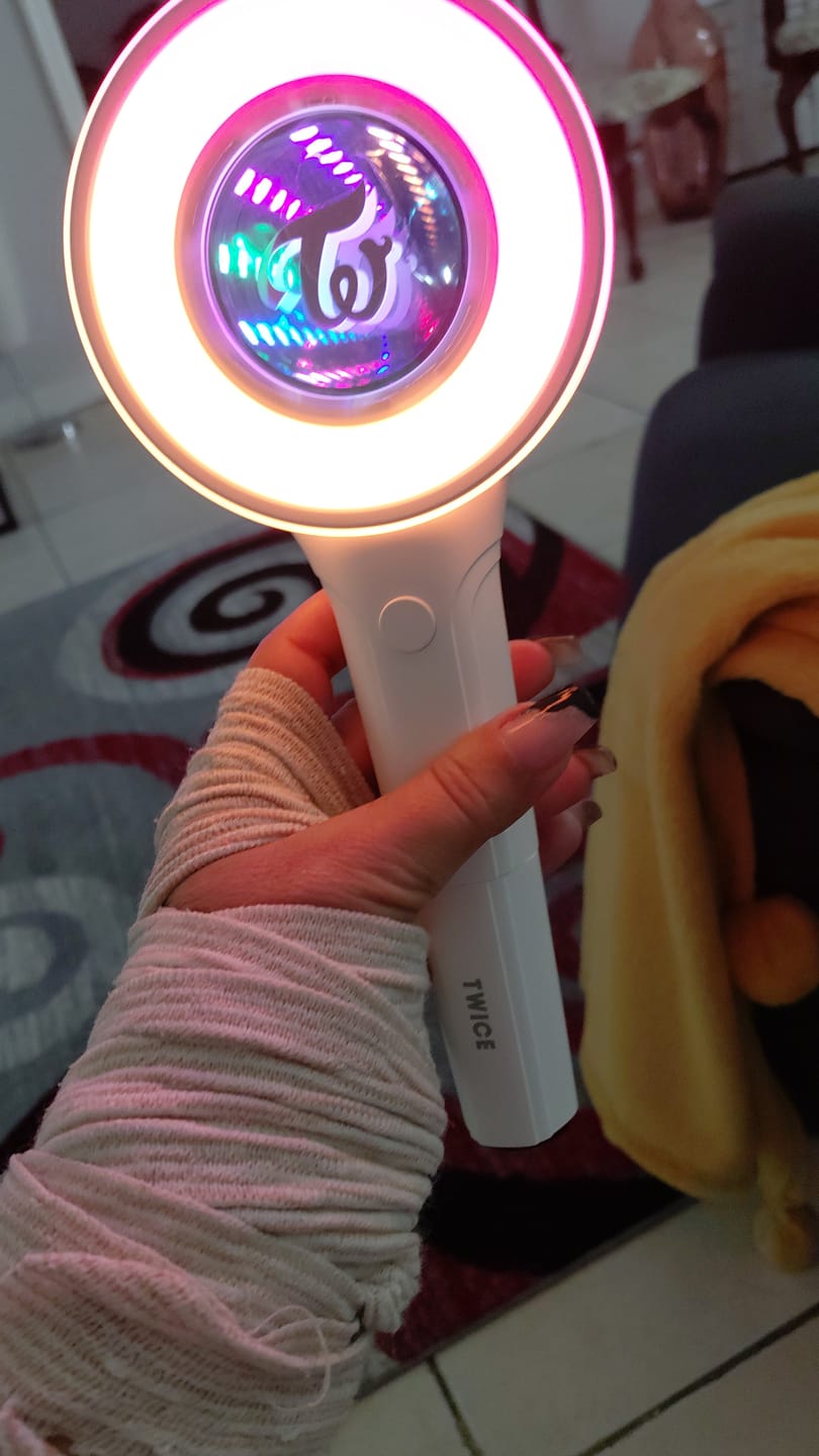 Customer photo review of [3RD PRE-ORDER] TWICE - CANDYBONG ∞ OFFICIAL LIGHT STICK
