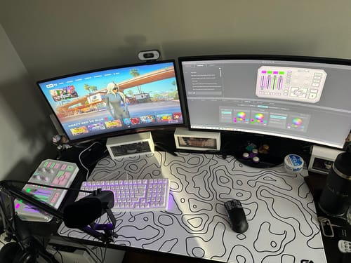 Customer photo review of White Topo Mousepad