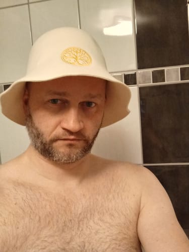 Jan-inge B. med Vestfjord Saunahatt