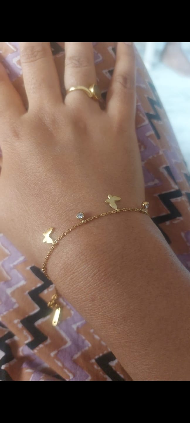 Customer photo review of Auroral Dance Gold Bracelet