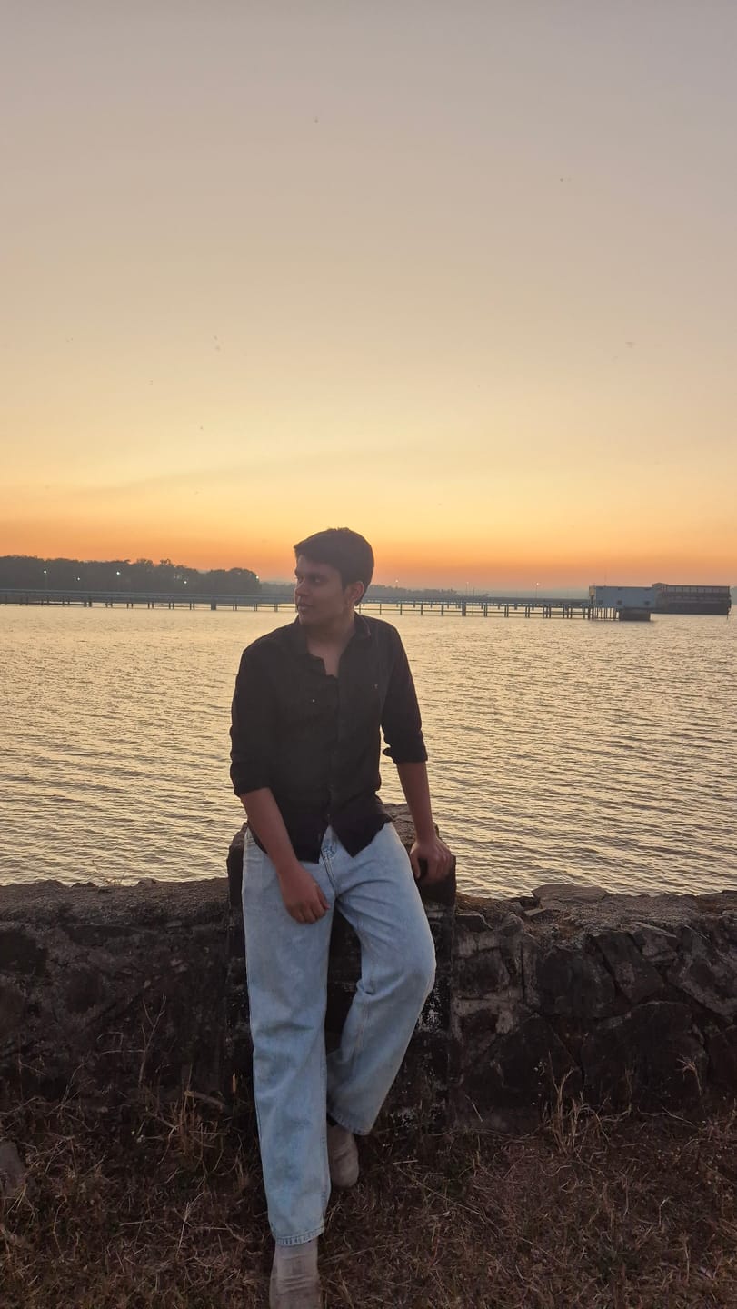 Customer photo review of Ice Blue Washed Baggy Jeans