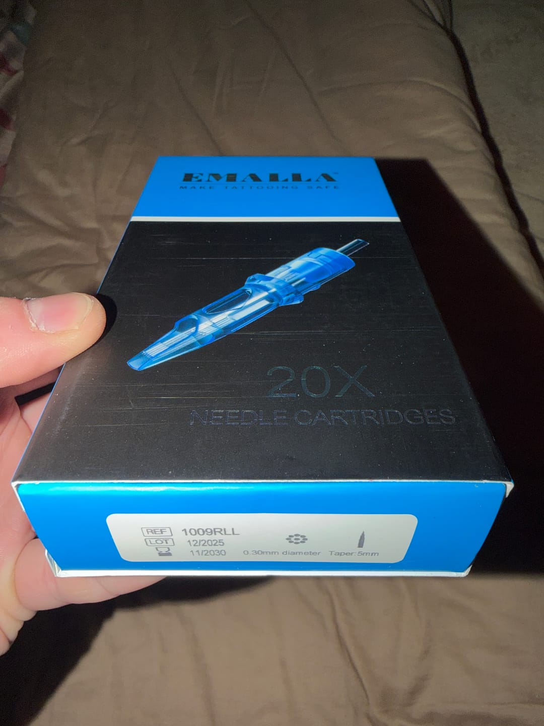 Customer photo review of EMALLA Eliot Tattoo Cartridge Needles Round Liner (Box of 20)