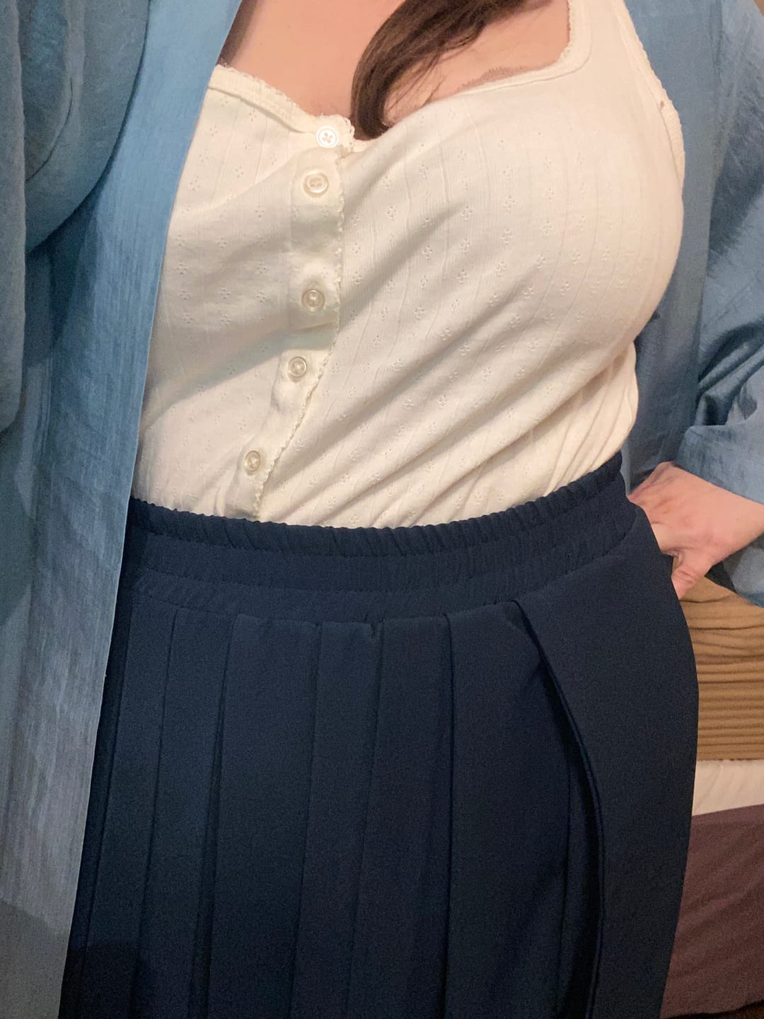 Customer photo review of Haiyan 海盐 Sea Salt Modernized Ming Plus Size Knit Standing Collar Top & Easy Wear Mamian Skirt