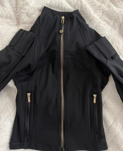 Customer photo review of Lululemon Define