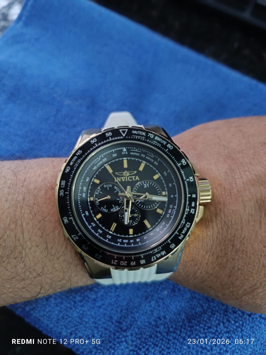 Customer photo review of Reloj Deportivo Para Hombre Invicta Aviator 39312 - Blanco