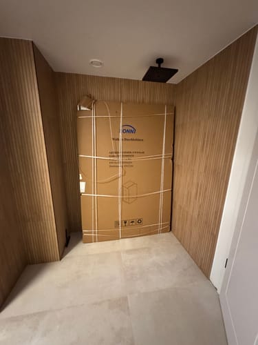 Customer photo review of SONNI Begehbare Dusche Duschabtrennung Duschwand 10mm Schwarz Duschabtrennung Duschkabine Nano ESG 80-140cm